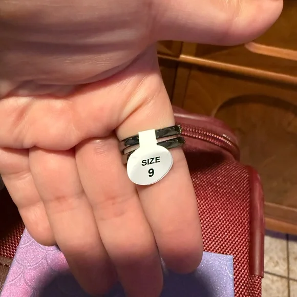 Bomb Party Sirens Collection: A Neverending Tail Wrap Ring- Size 9 - Picture 3 of 3